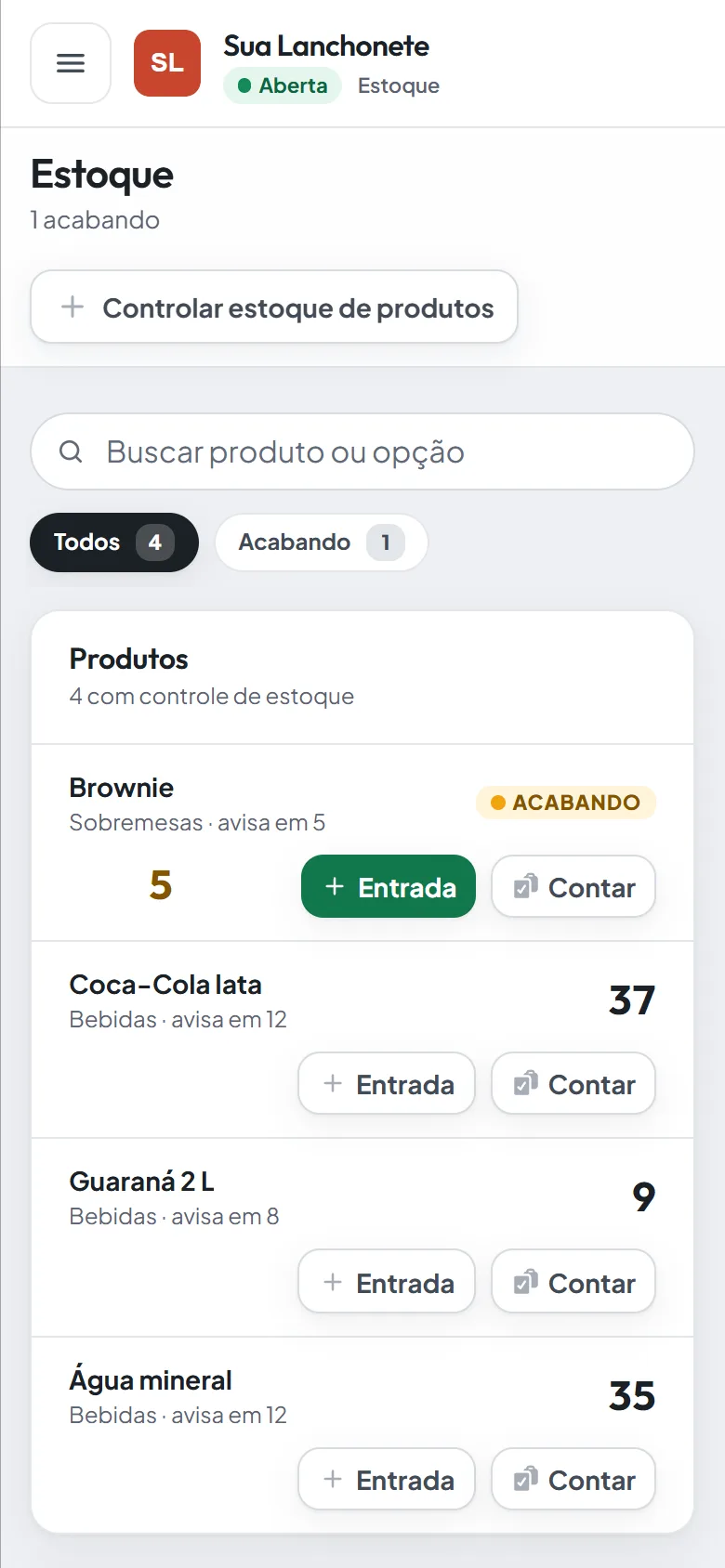 Controle de estoque no celular com o saldo de cada produto e os botões de entrada e contagem.