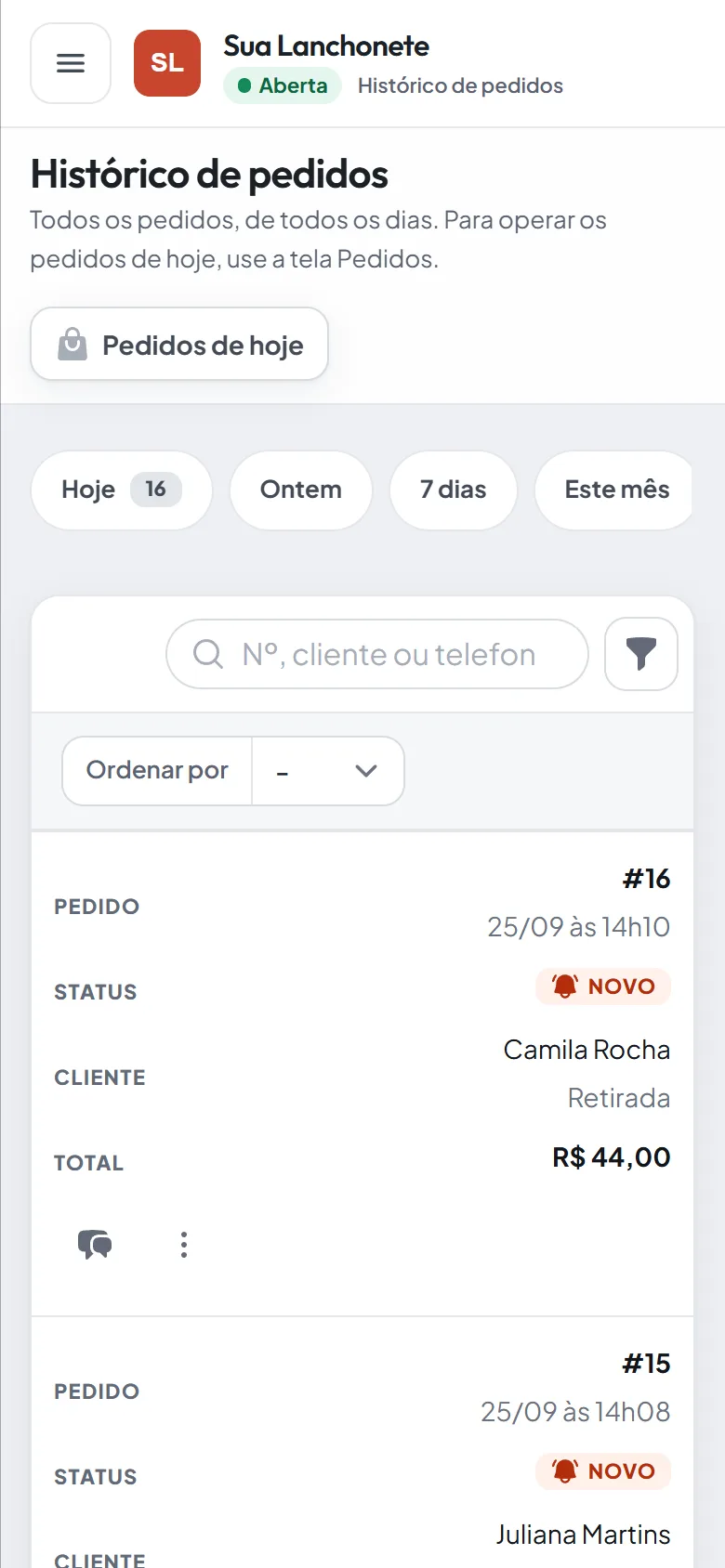 Histórico de pedidos no celular com número, horário, status, cliente e total de cada pedido.